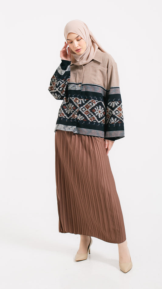 Yeni Beige Tenun Crop Shirt