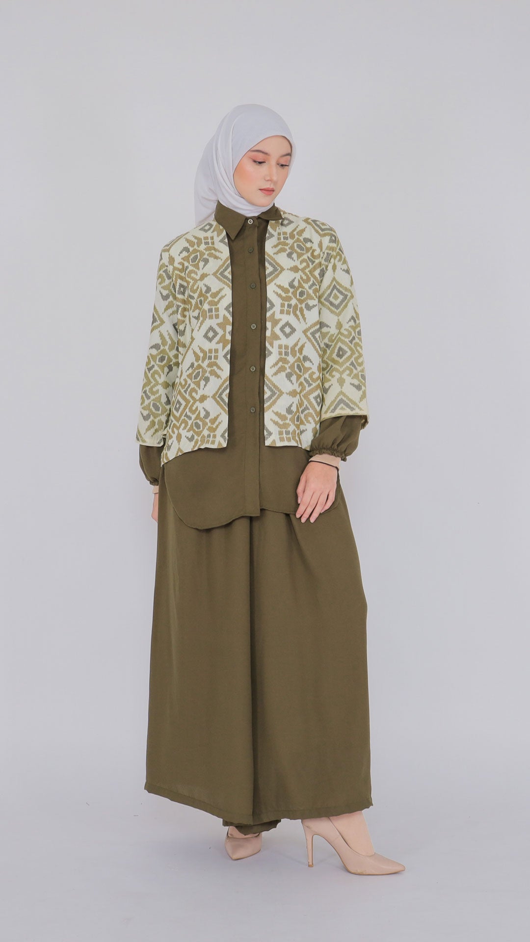 Esila White Olive Tenun Outer