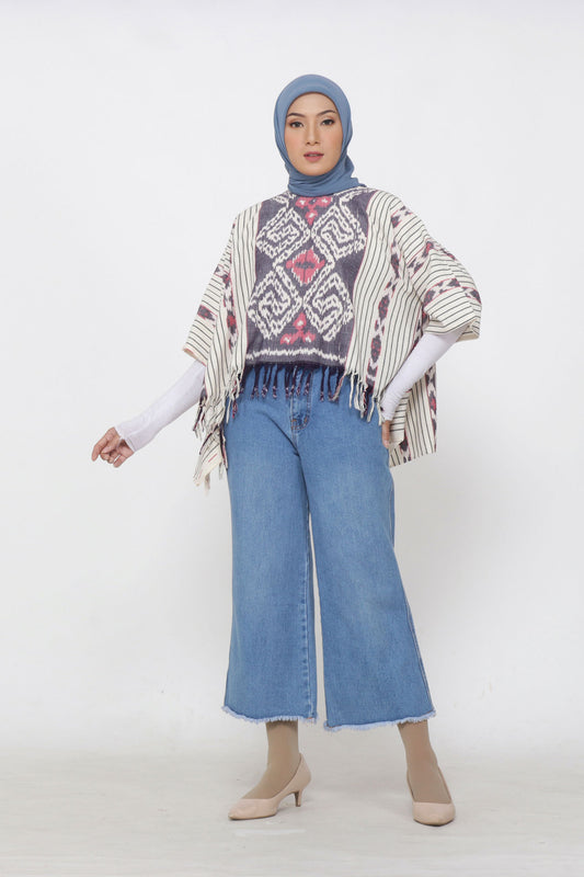 Almira White Tenun Rumbai Blouse