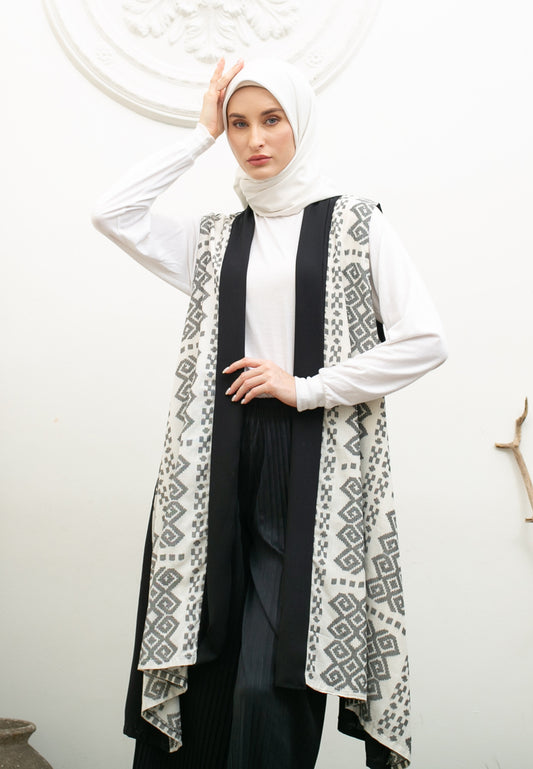 Kila White Tenun Long Vest