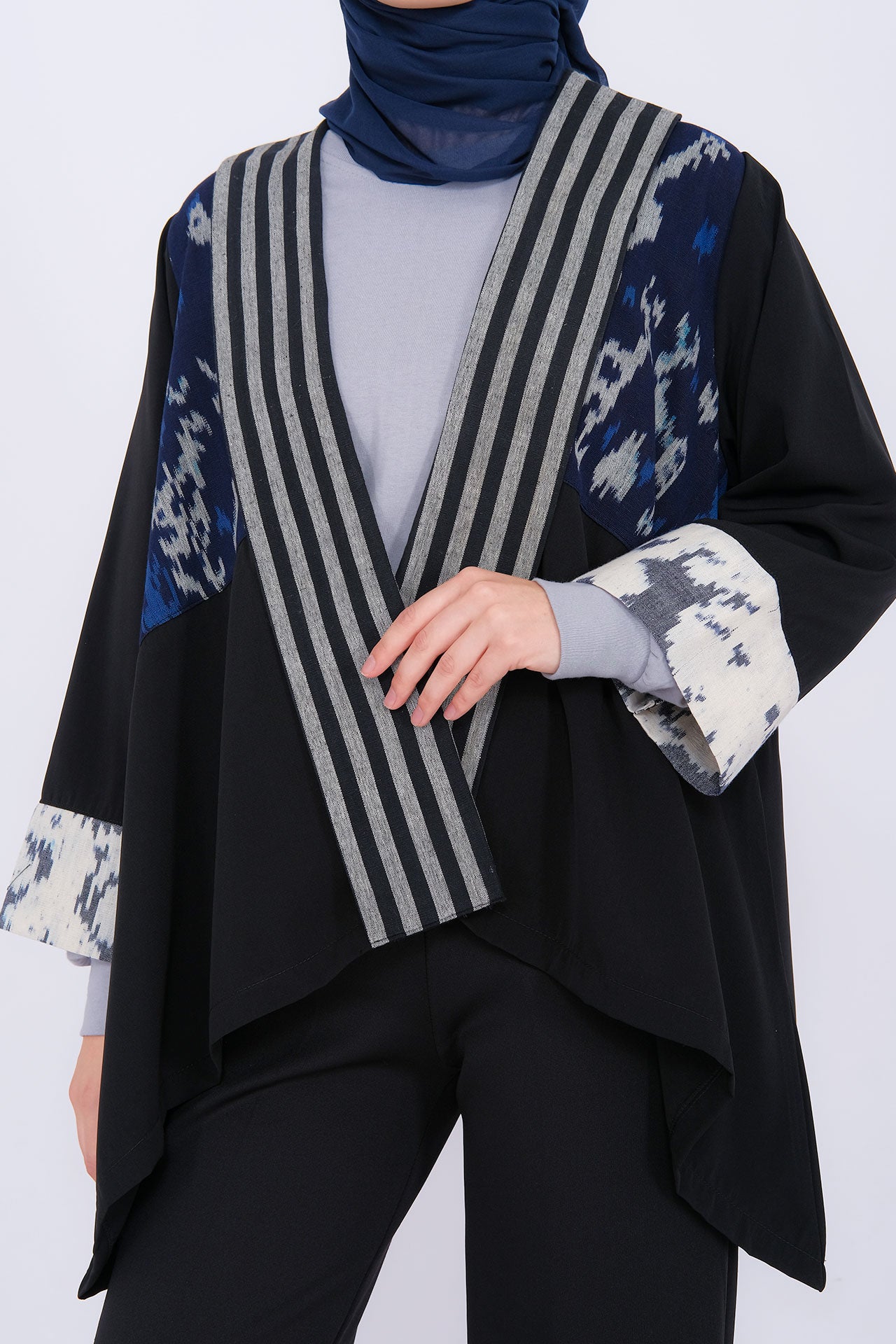 Meyra Black Navy Tenun Outer