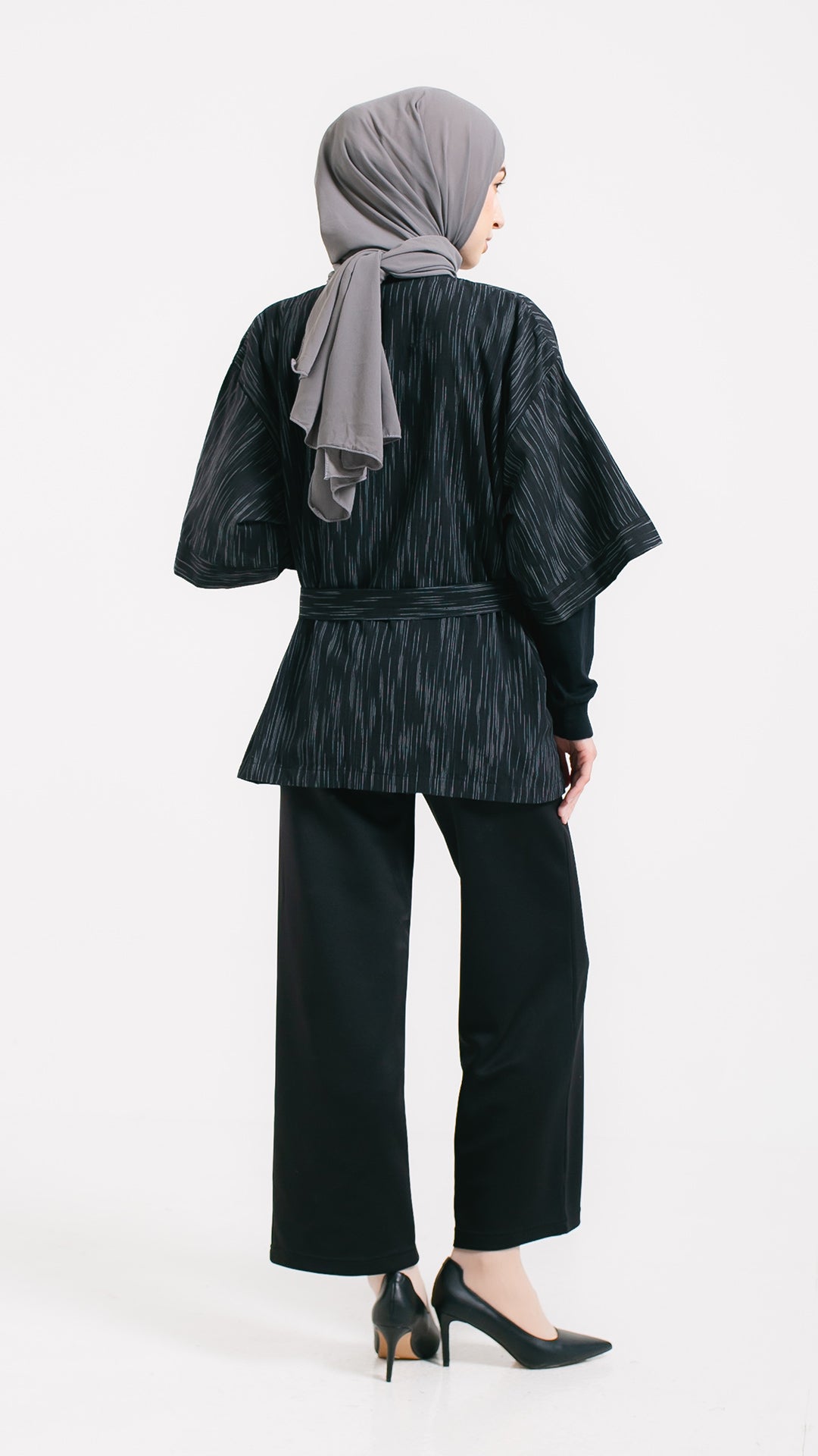 Orzala Black Tenun Kimono