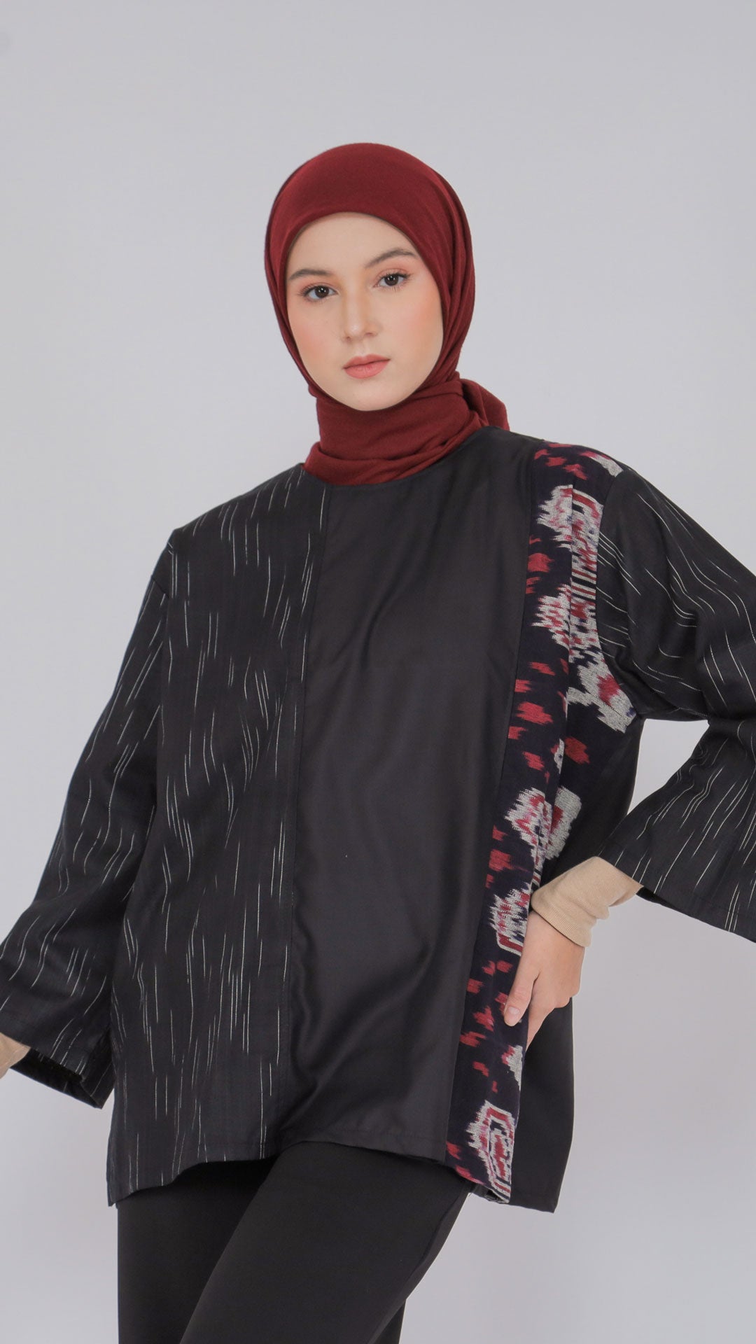 Atmarini Black Red IV Tenun Blouse