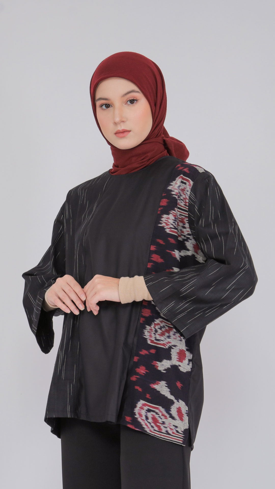 Atmarini Black Red IV Tenun Blouse