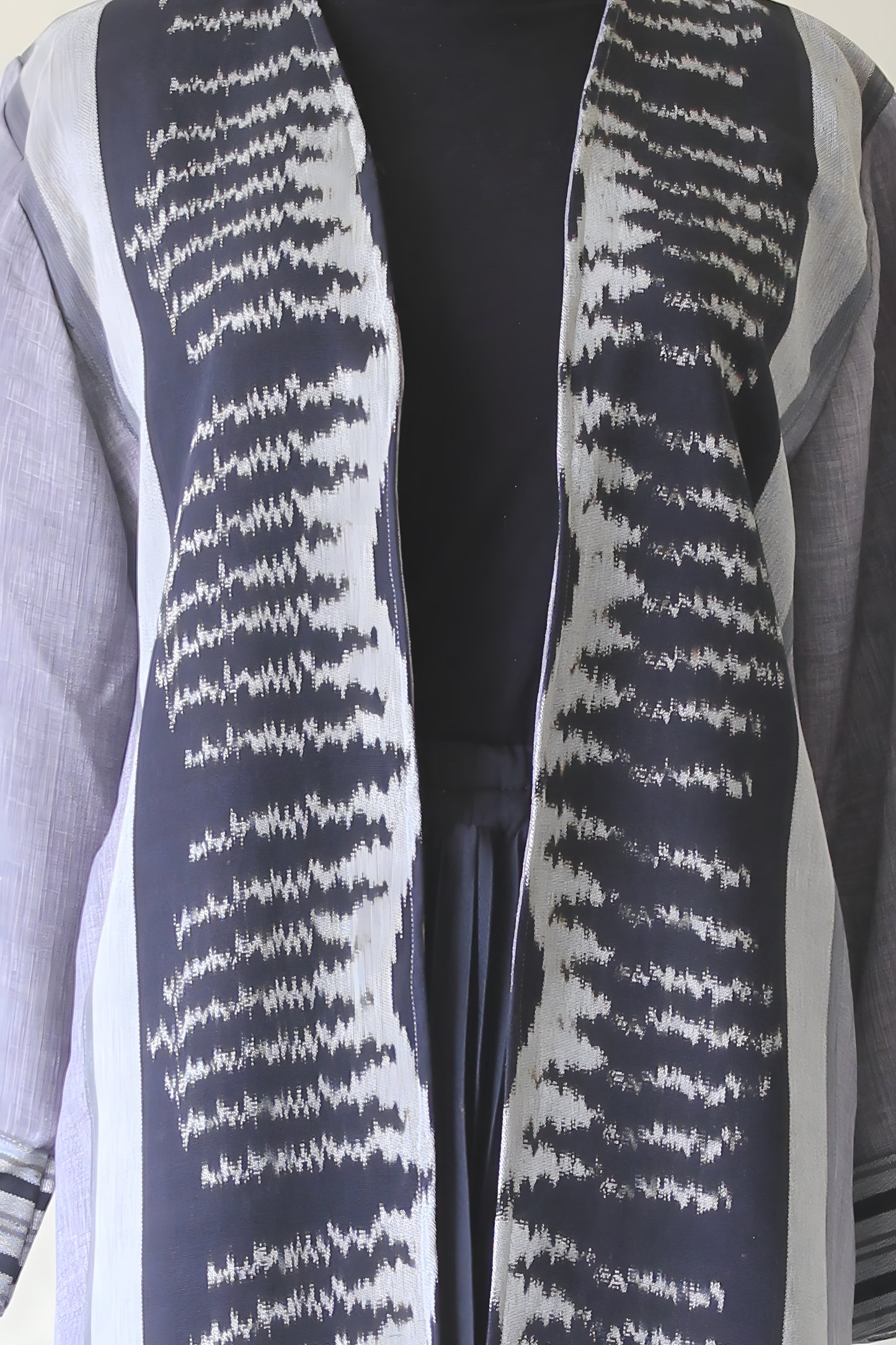 Evara Grey Tenun Long Cardigan