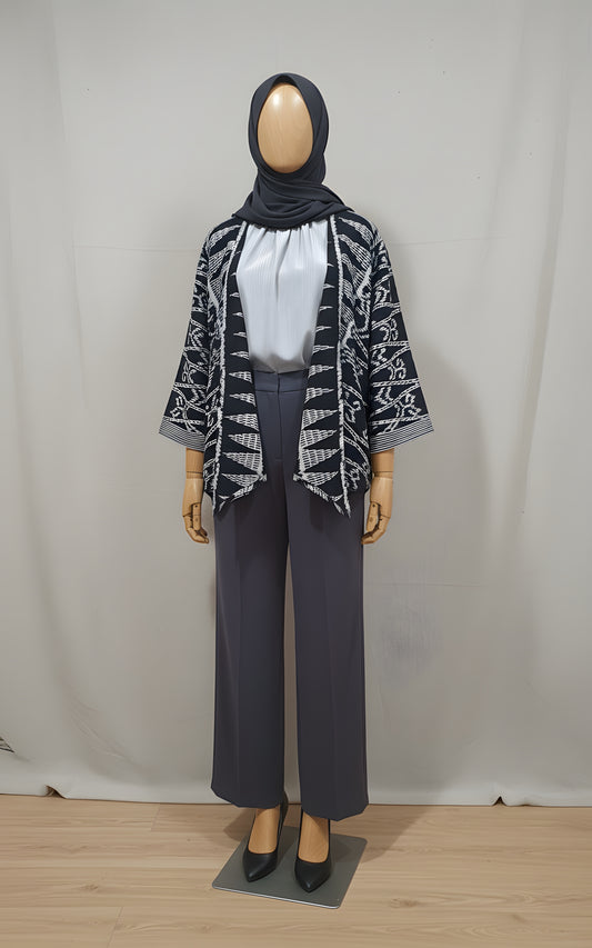 Iswari Black Tenun Outer