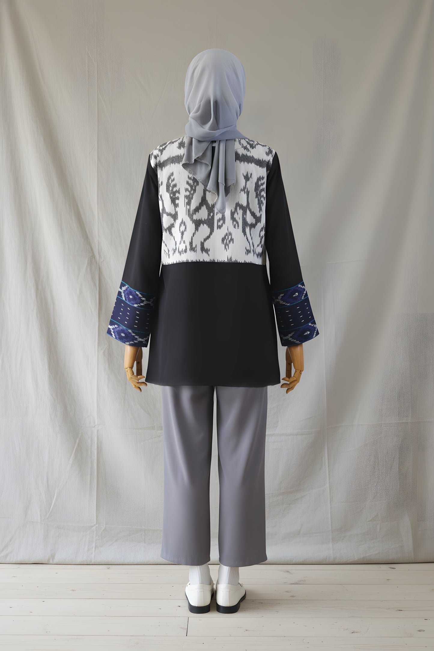 Meyra Black White Tenun OUter