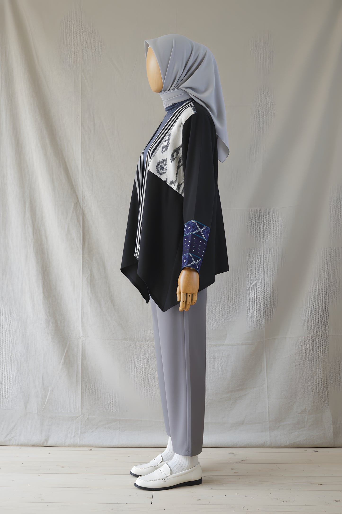 Meyra Black White Tenun OUter