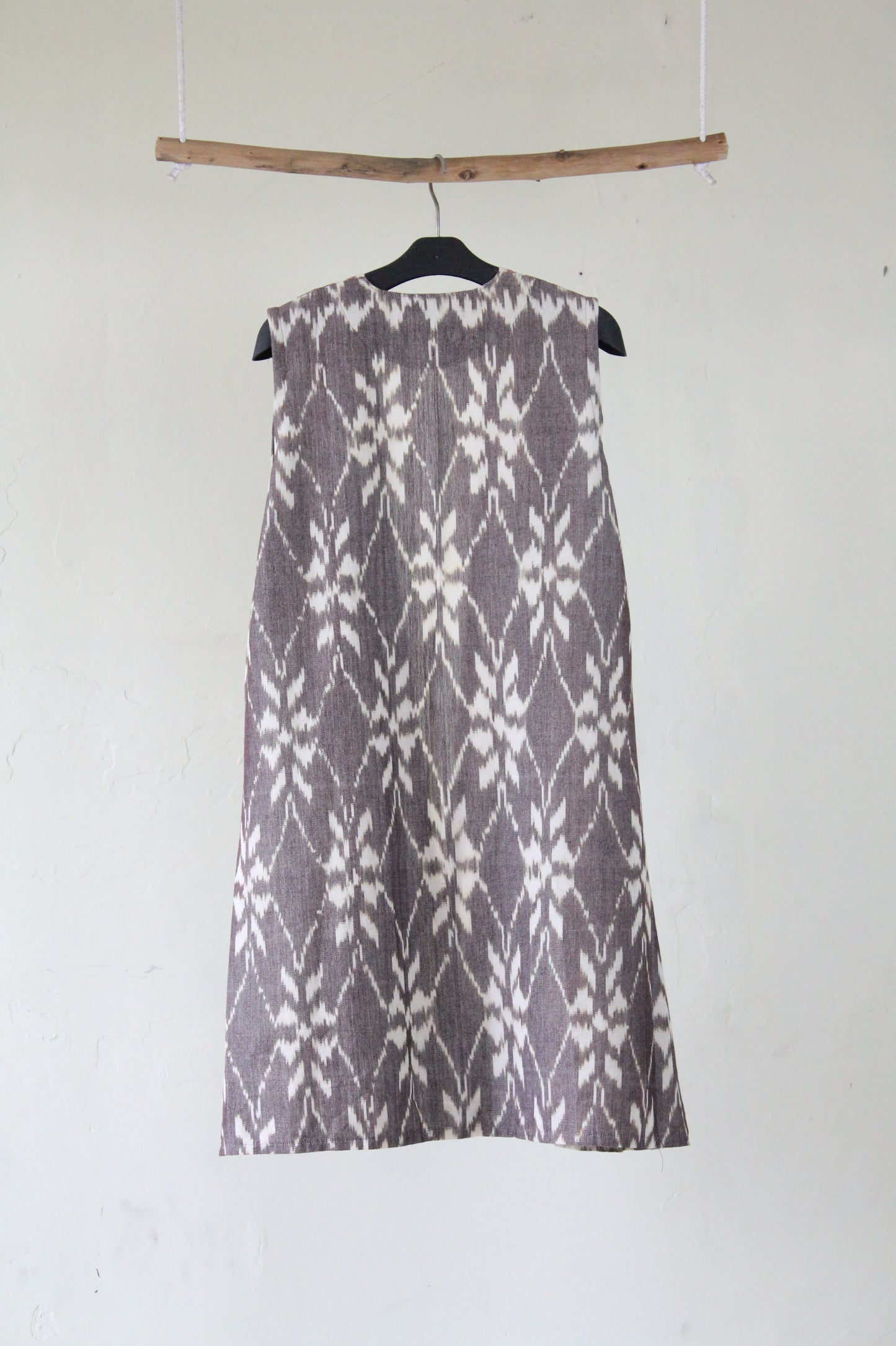 Nafira Taupe Tenun Vest