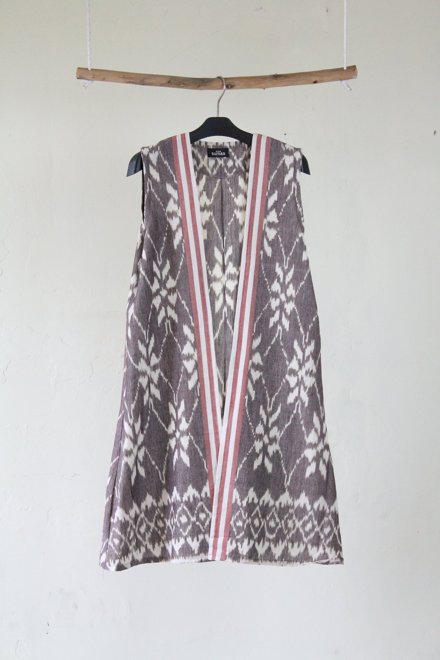 Nafira Taupe Tenun Vest