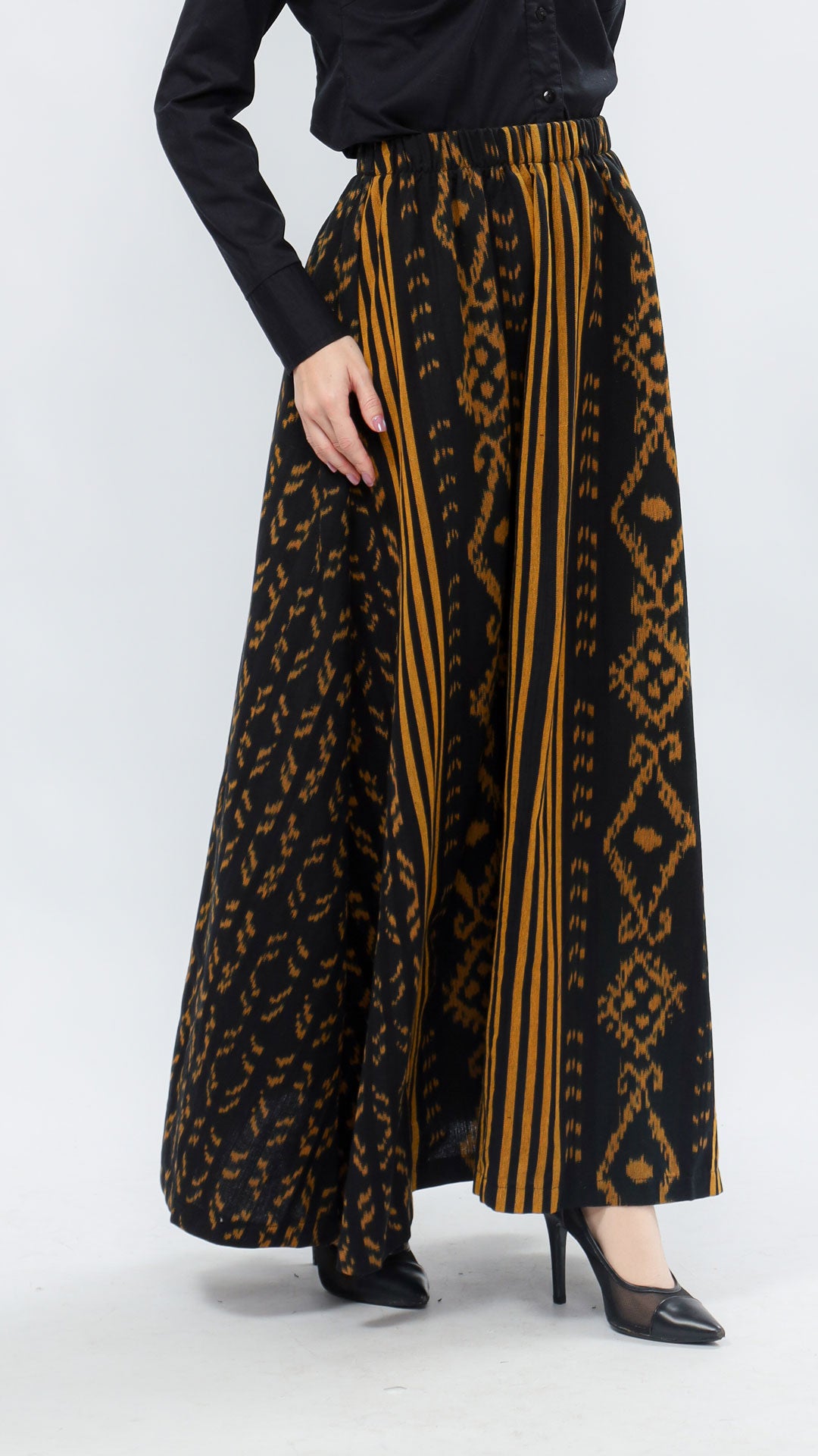 Zulfa Gold Tenun Skirt