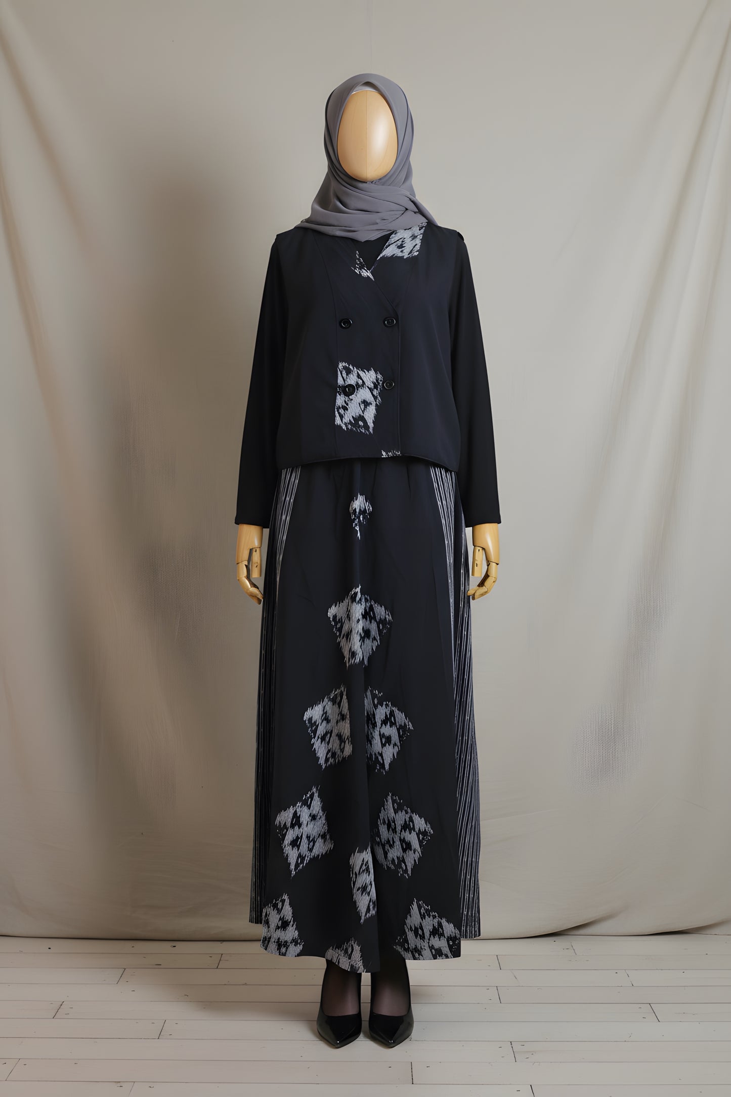 Lale Black Vest & Zulfa Black Skirt Tenun Set