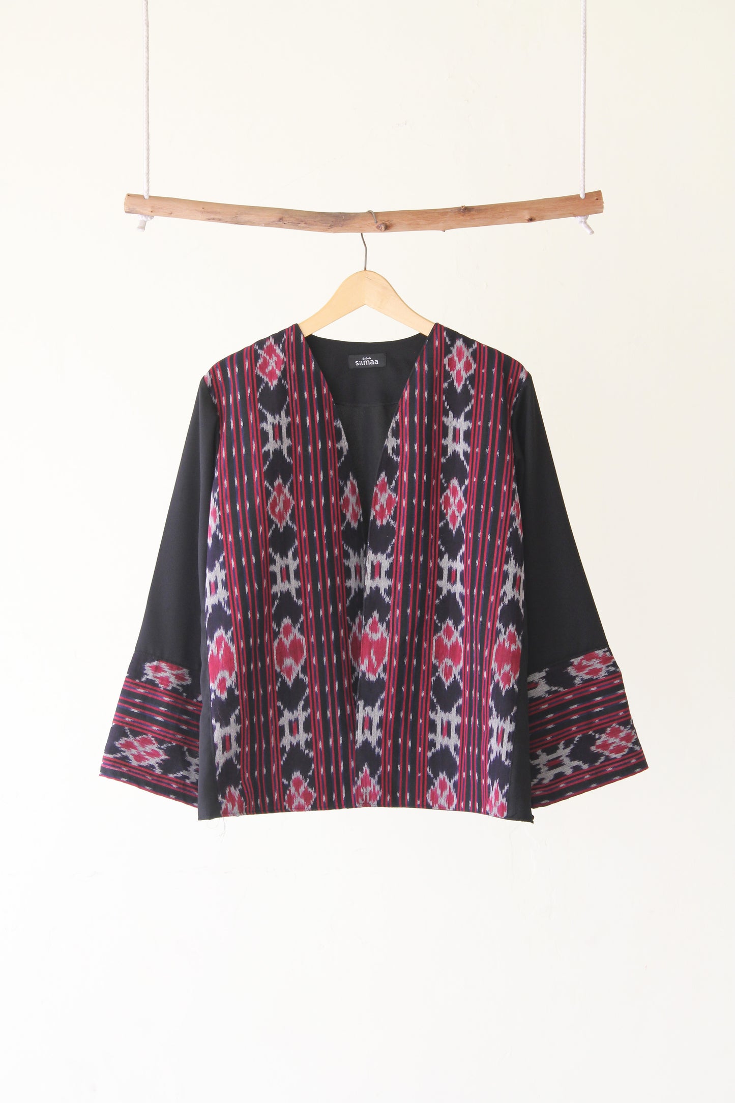 Freya Black Red Tenun Outer