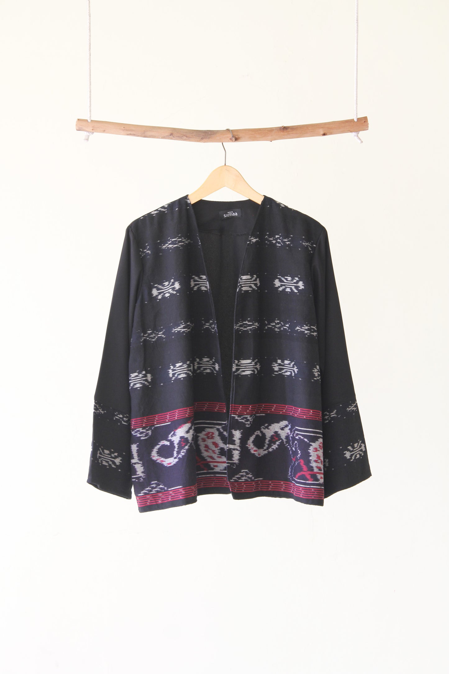 Freya Zoa Black Red Tenun Outer