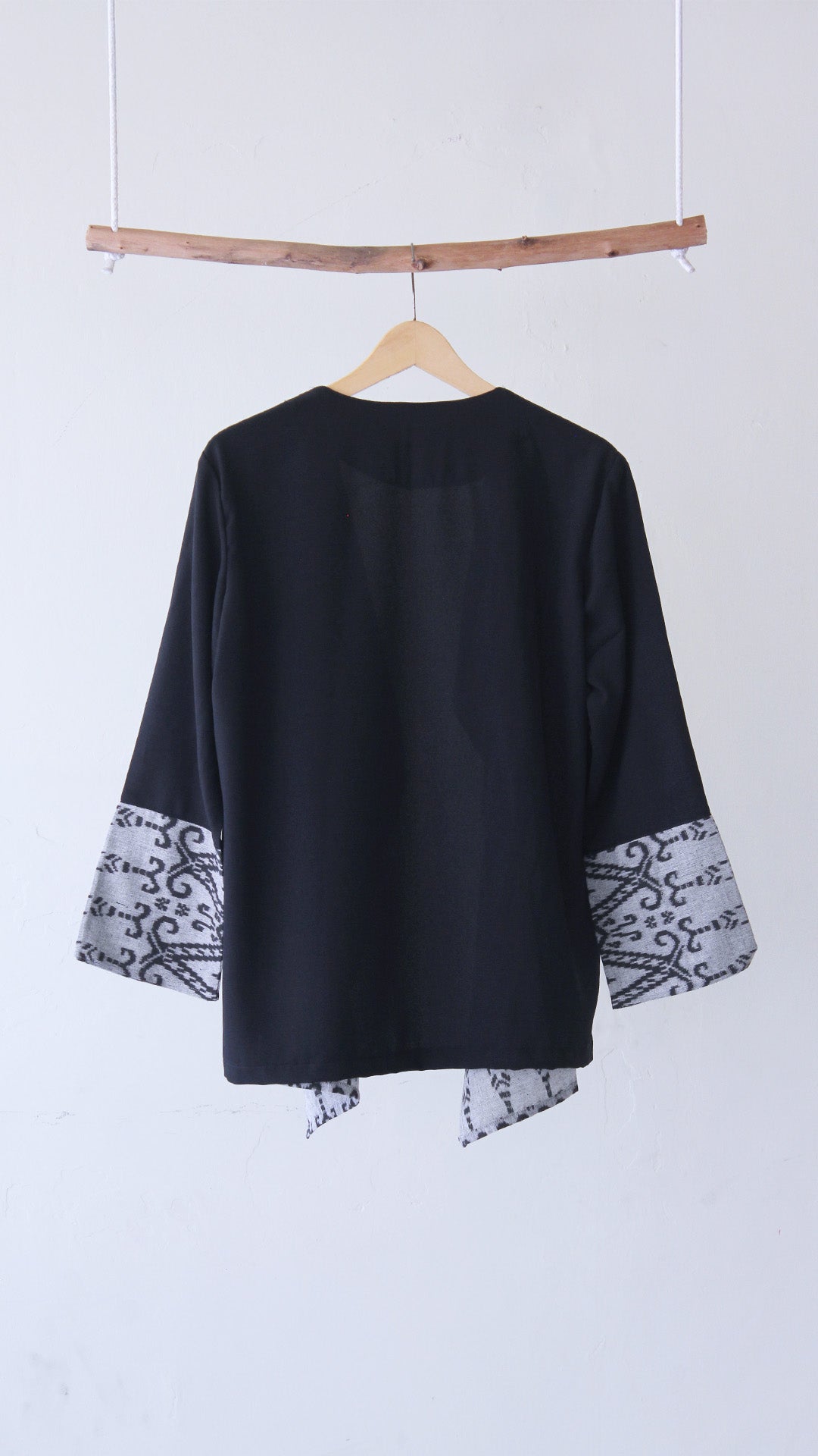 Hezi Grey Tenun Outer