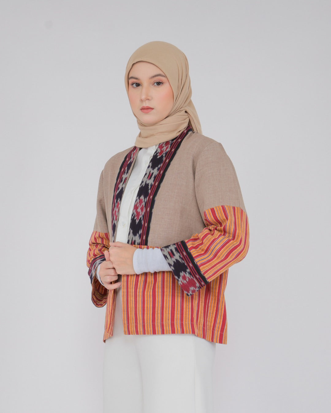 Merve Beige Tenun Outer