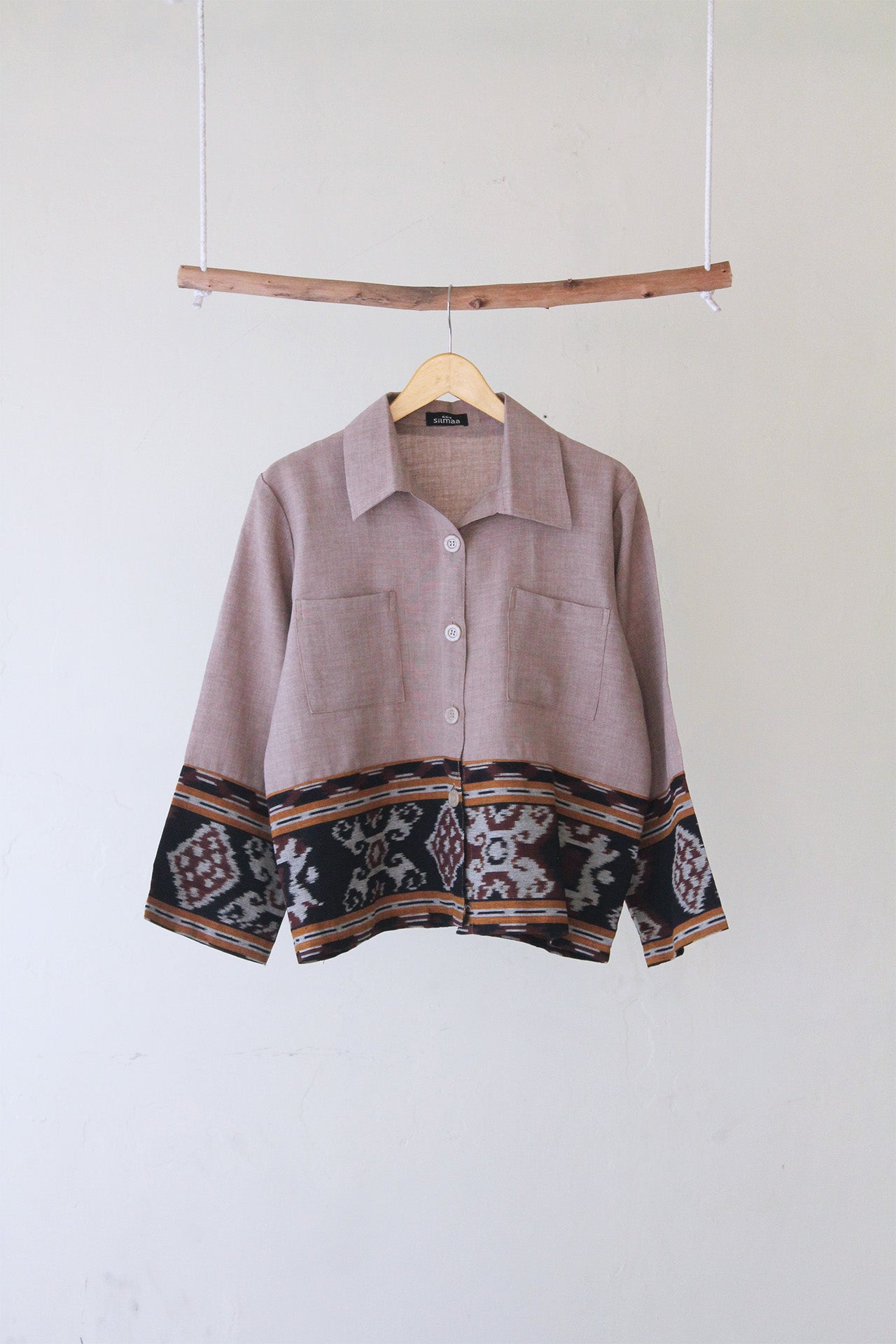 Yelina Beige Tenun Crop Shirt